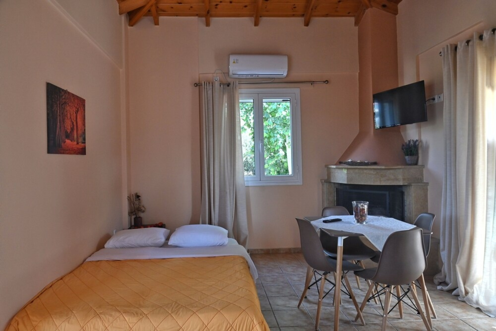 Lagouvardos Apartments