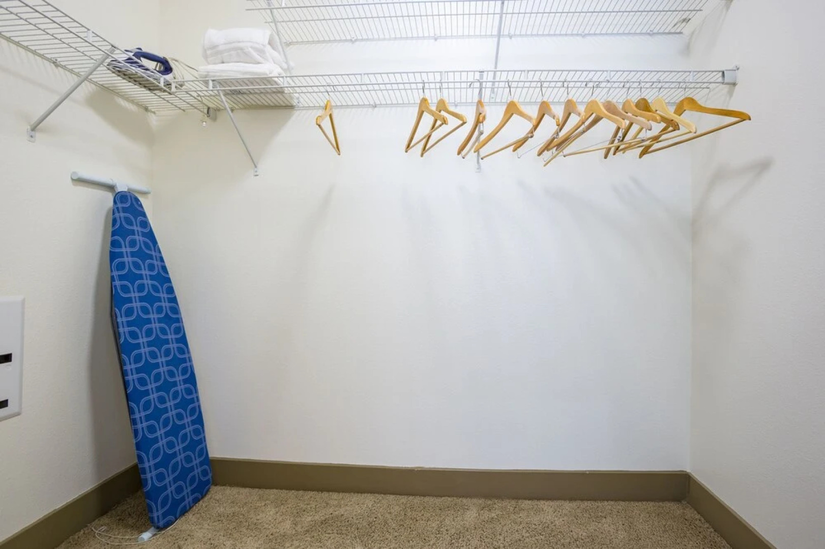 Hollywood 2 - Luxury Family Suite