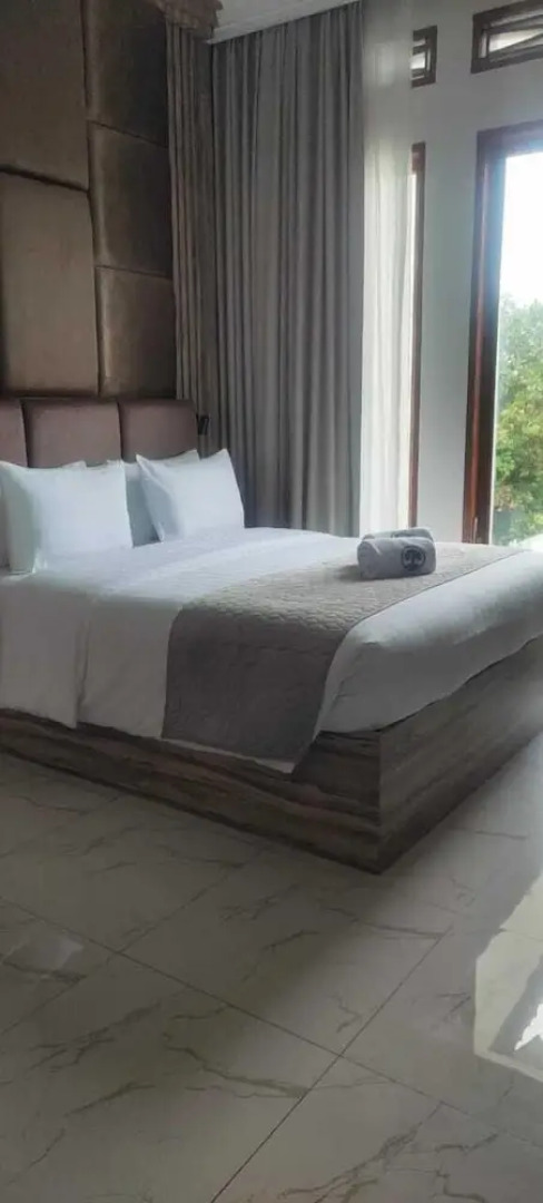 Toba Retreat Mansion And Villas