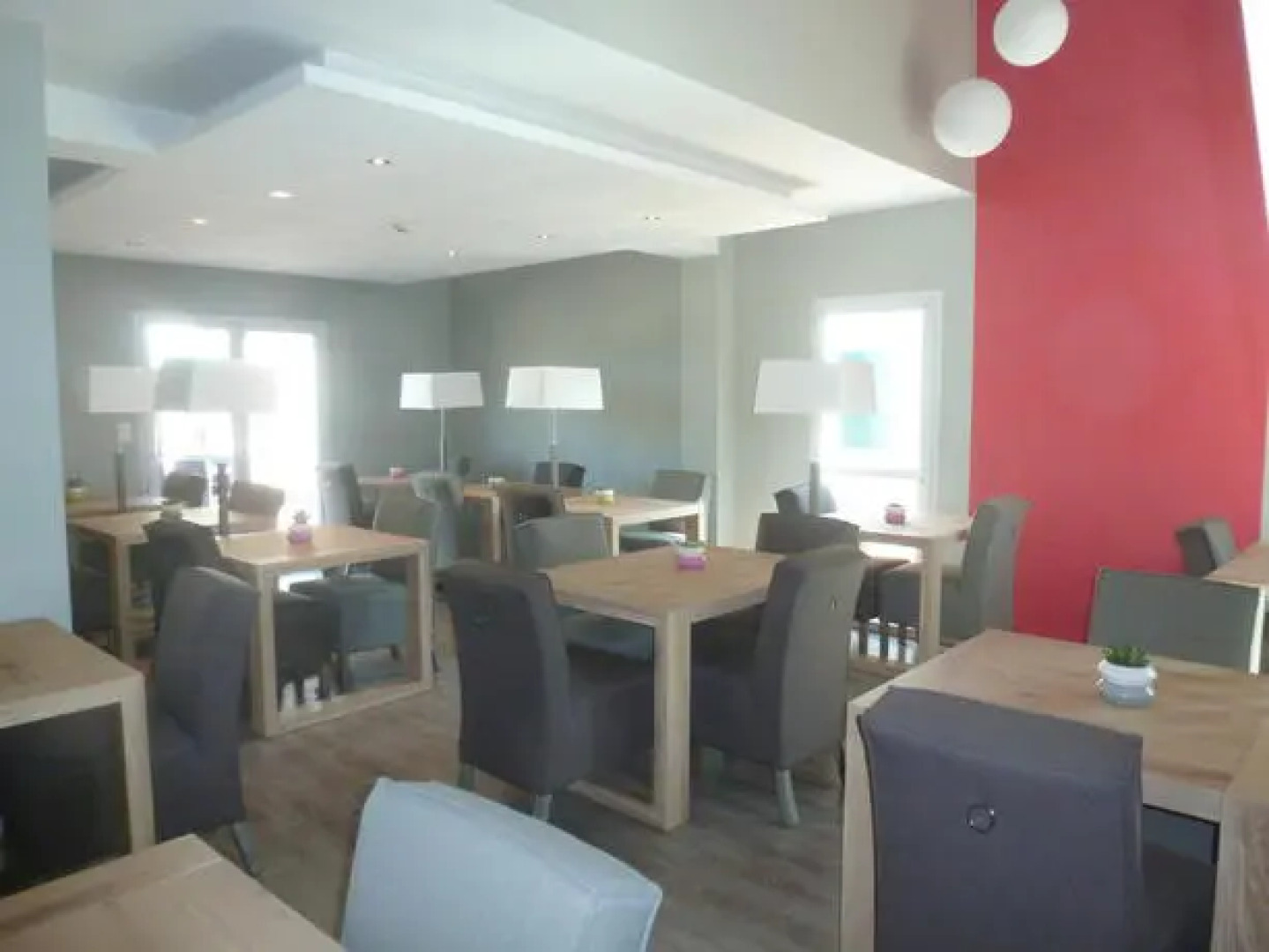 Logis Hôtel Les Chaumières Du Lac Rest. Les Typhas