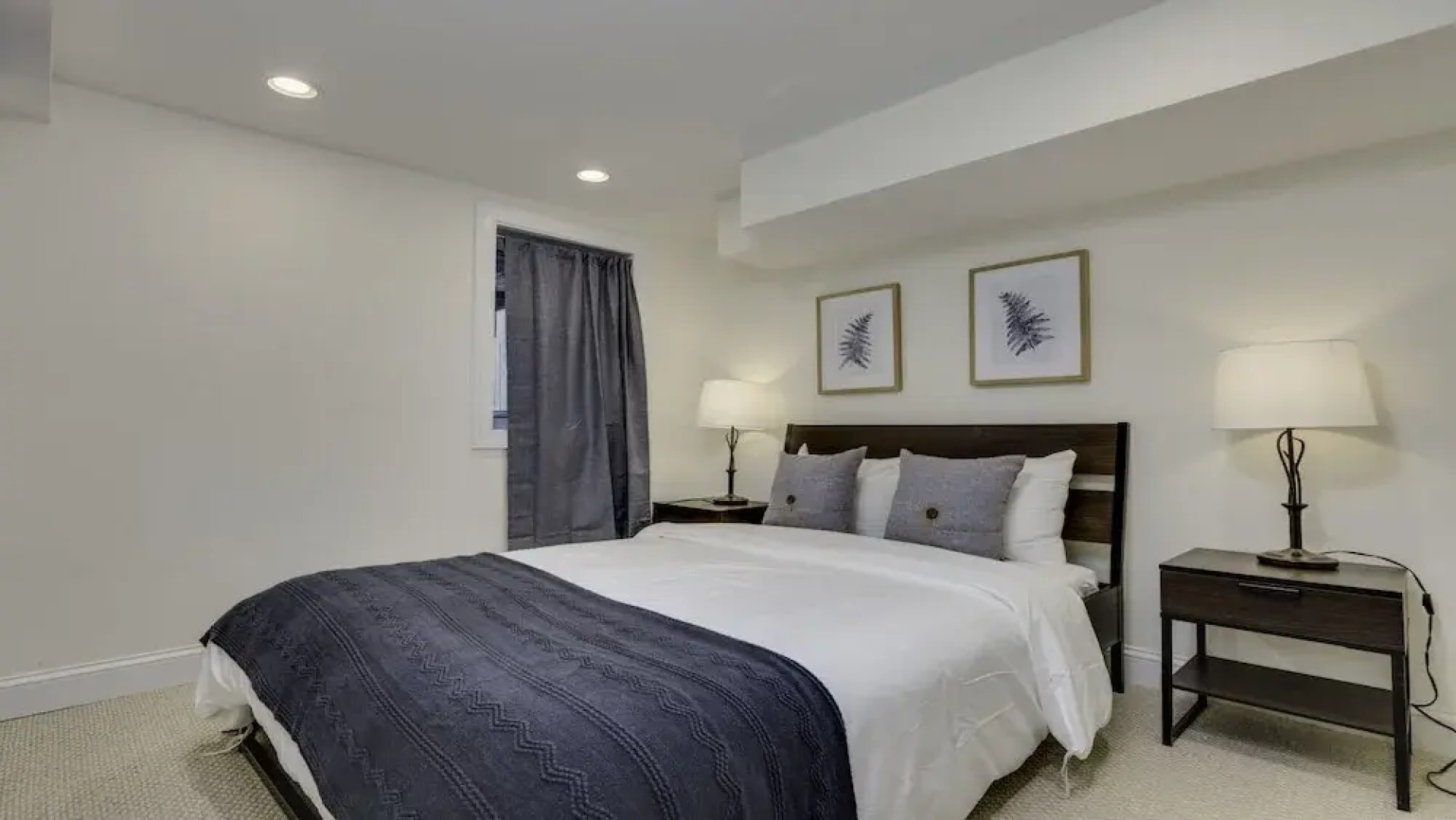 Spacious Colonial House in Alexandria | CozySuites