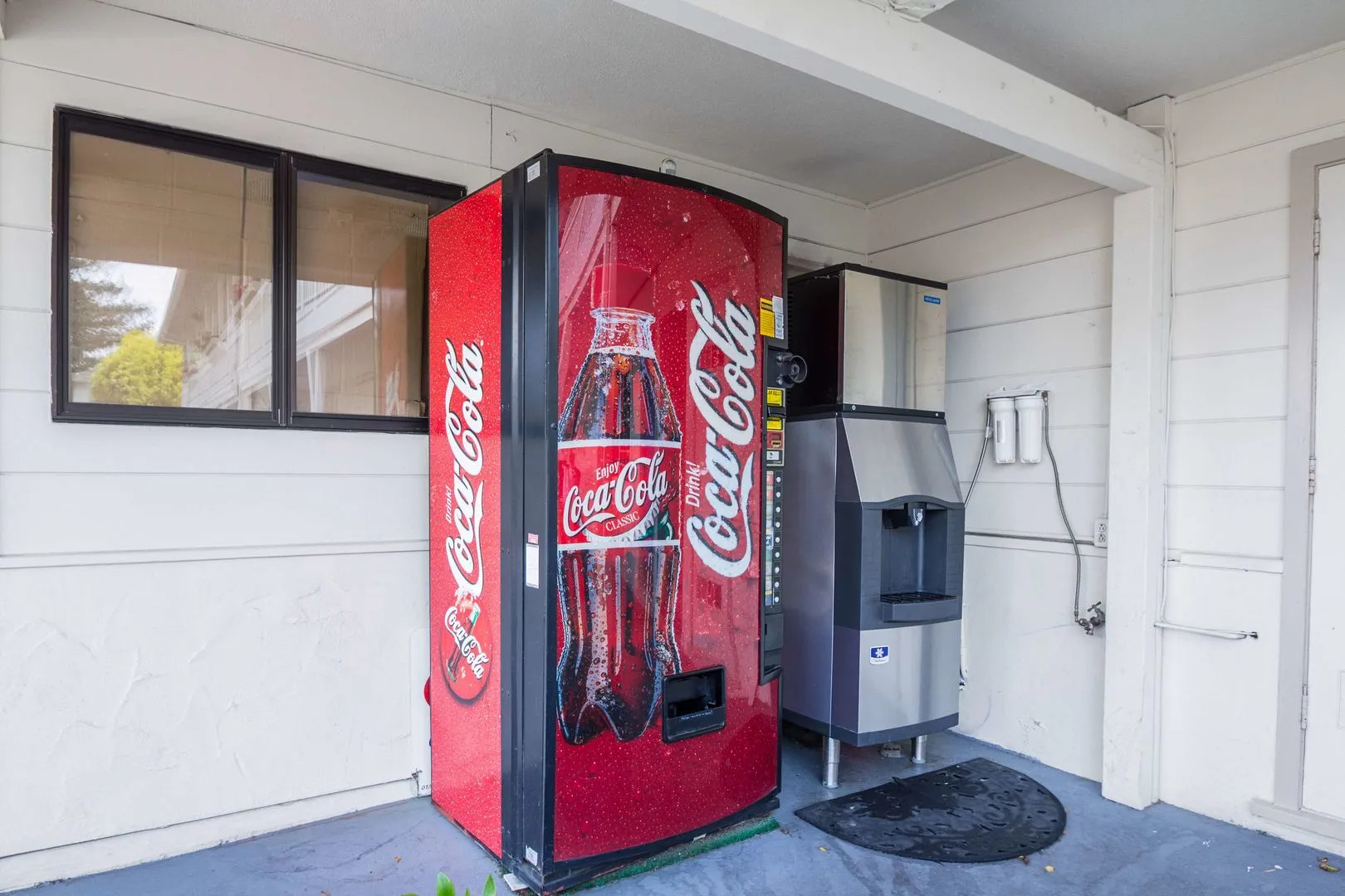 Fisherman's Cove Inn