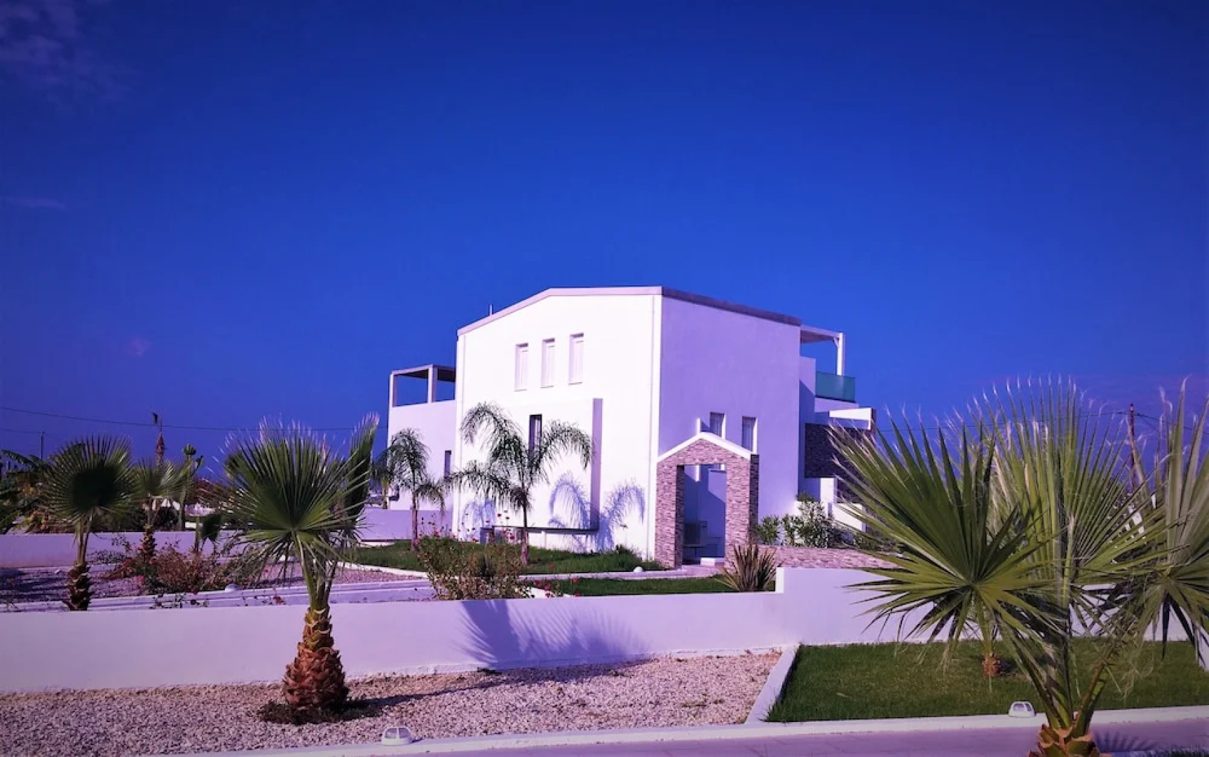 Xenos Villa 4 - Luxury Villa With Private Swimming Pool Near The Sea