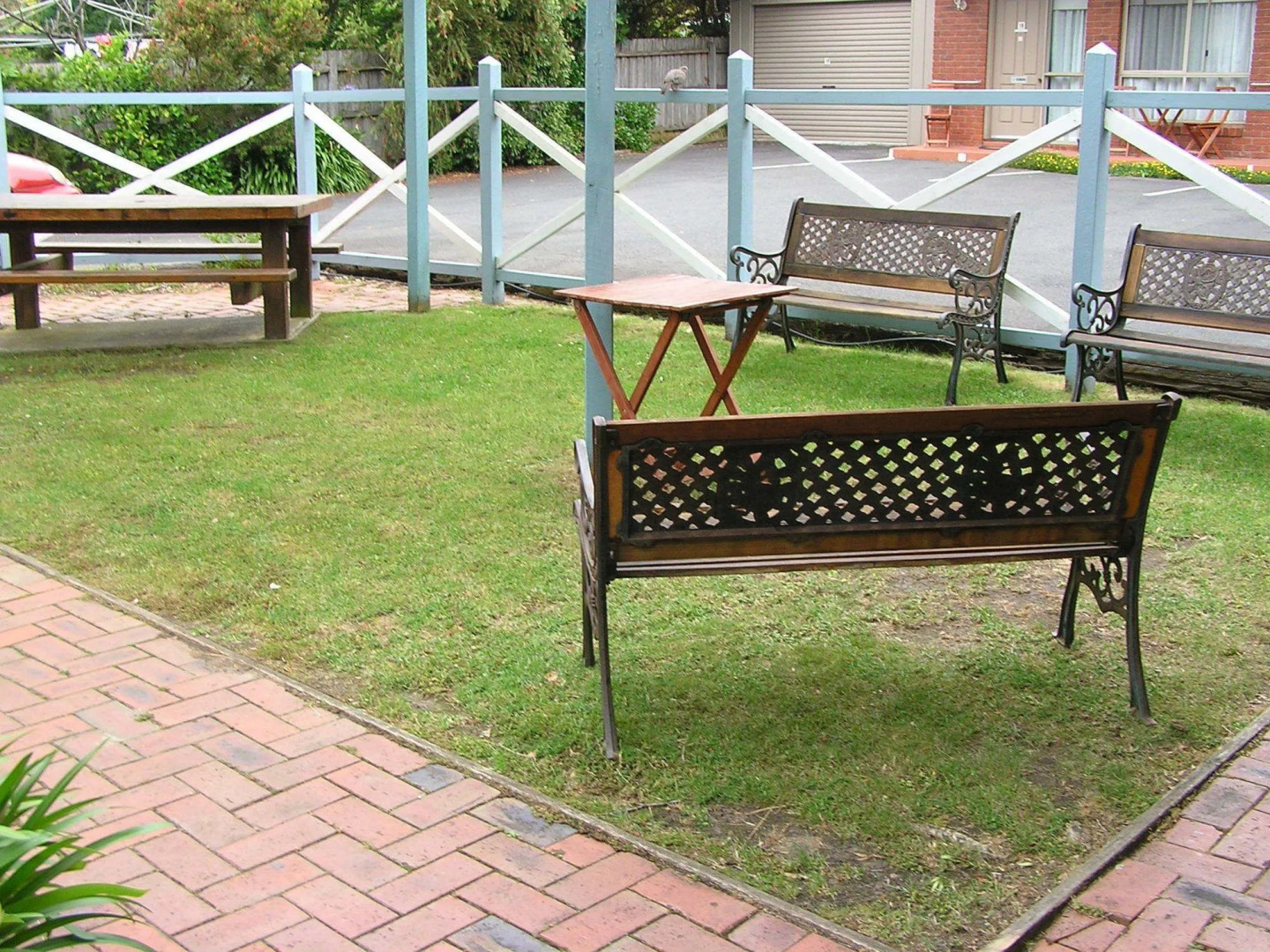 The Coachman Motel & Units