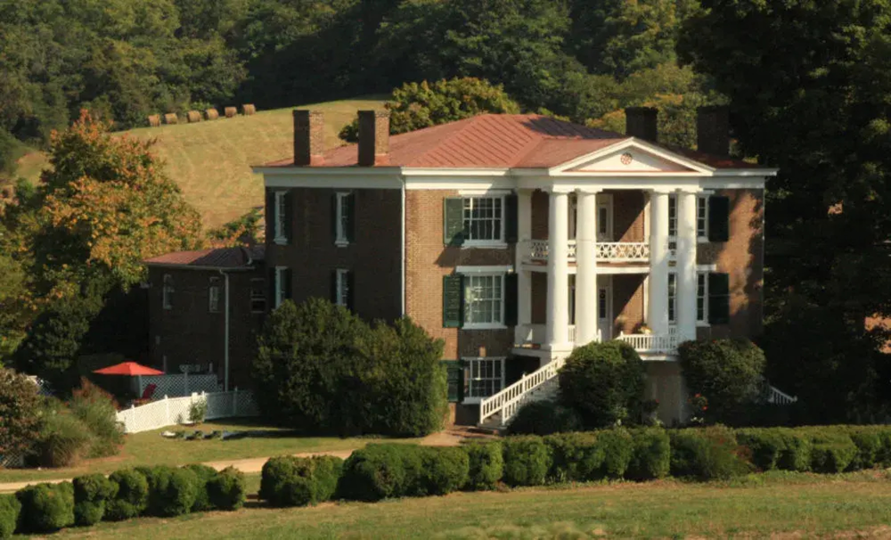 Maple Hall Inn & Restaurant 1850