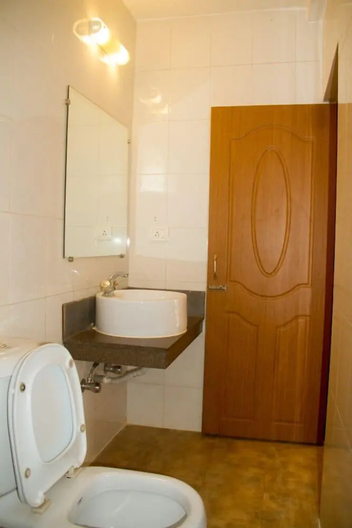 Nirvah Candolim Beach Holiday Stay