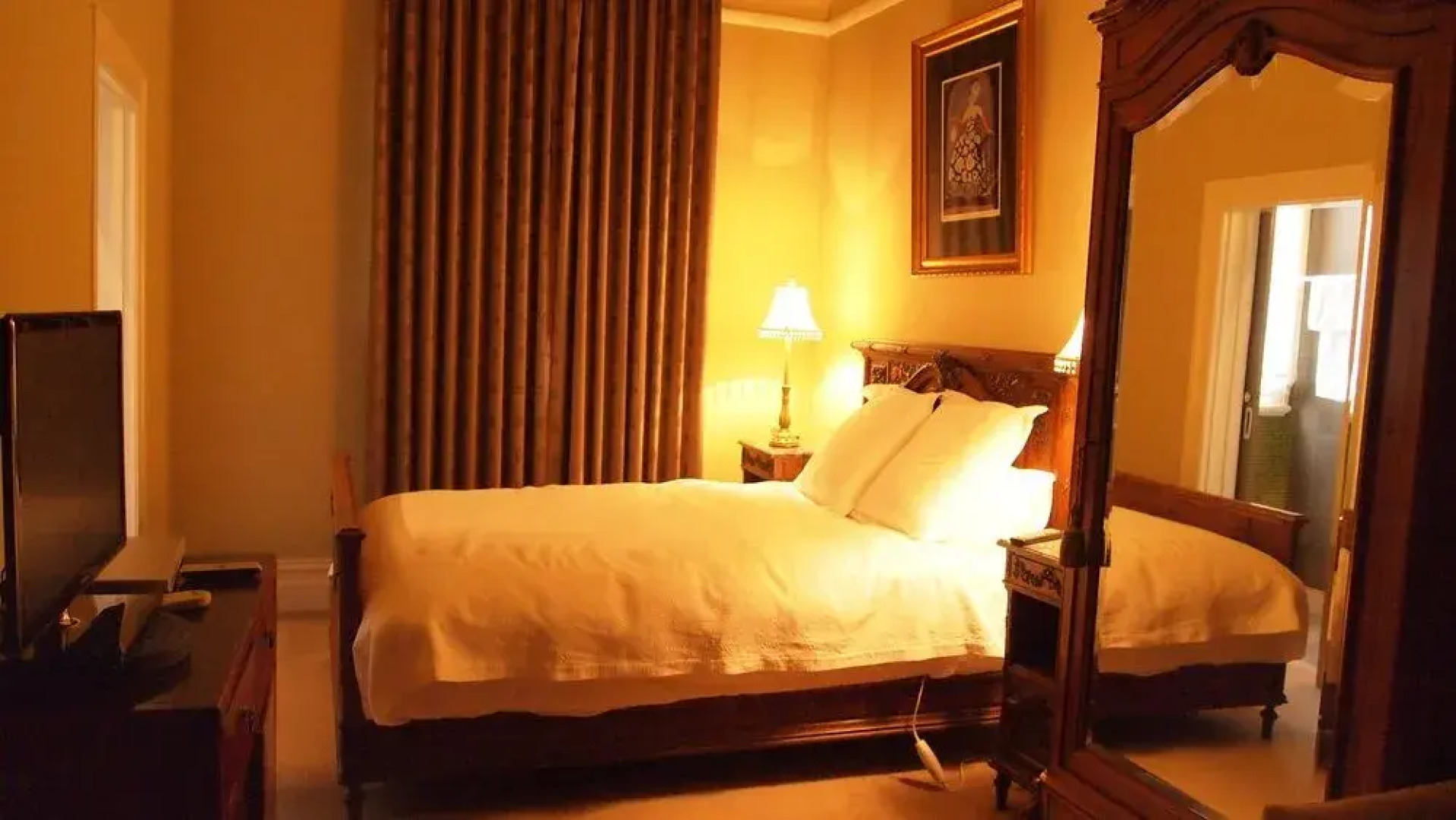 The Empyre Boutique Hotel