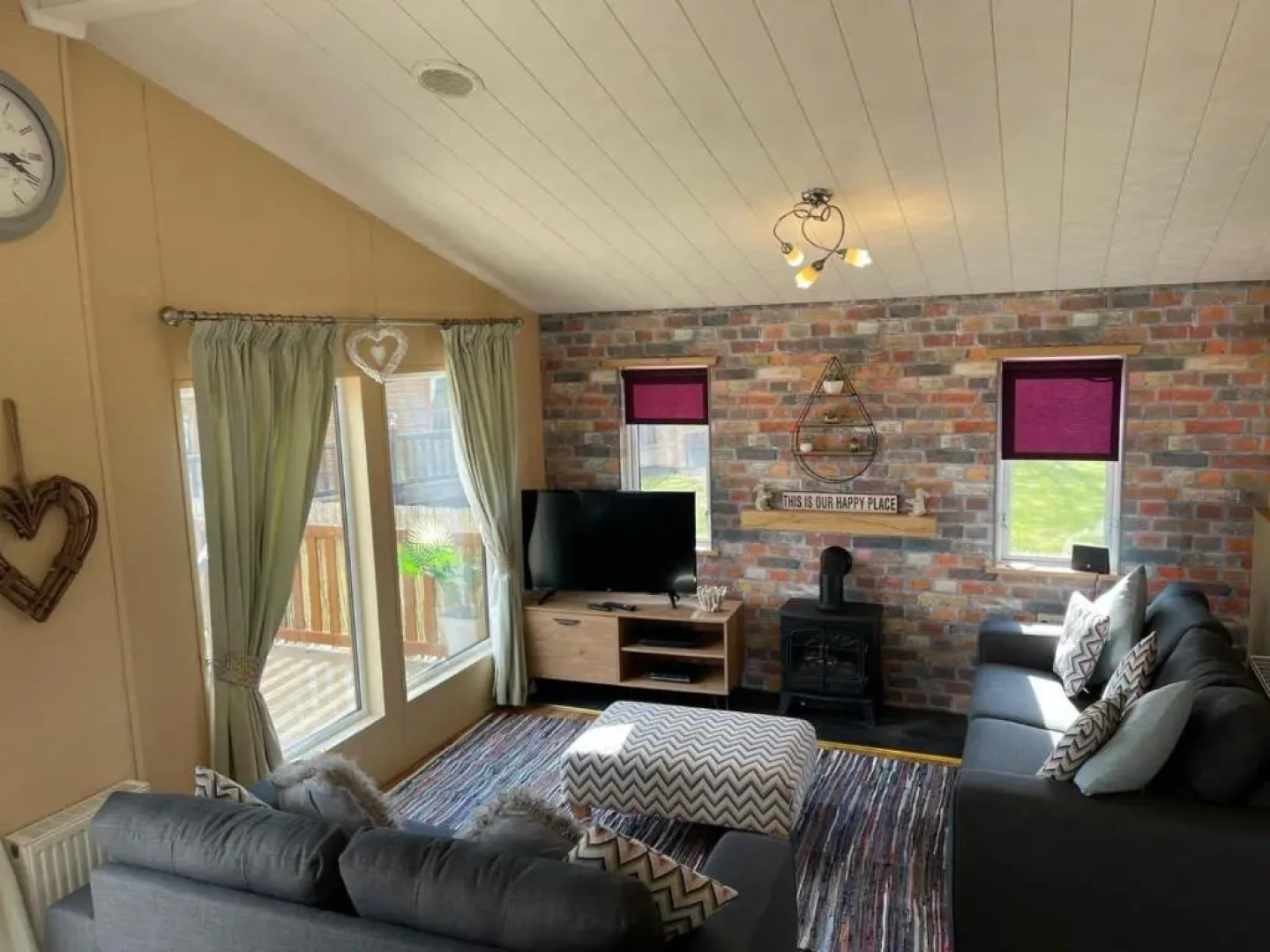 Luxury Lakeside Lodge L1 with hot tub situated at Tattershall Lakes Country Park