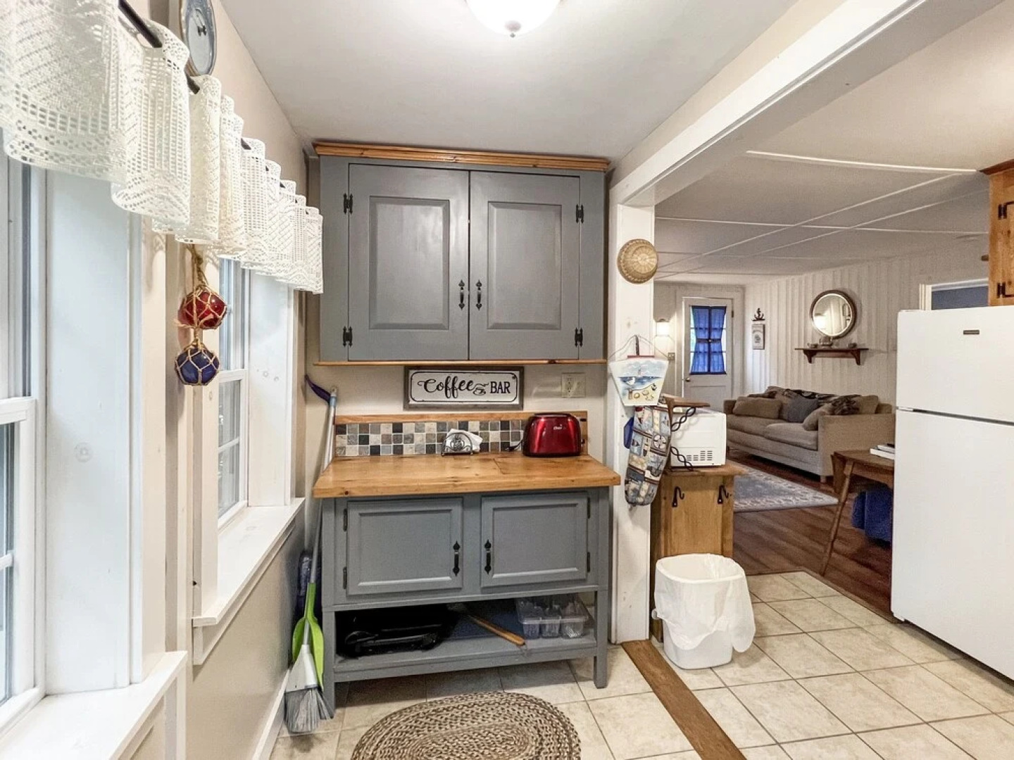 Family Tides - Y850 Beautiful Home Only A 10 Minute Walk To Short Sands Beach! 2 Bedroom Home by Redawning