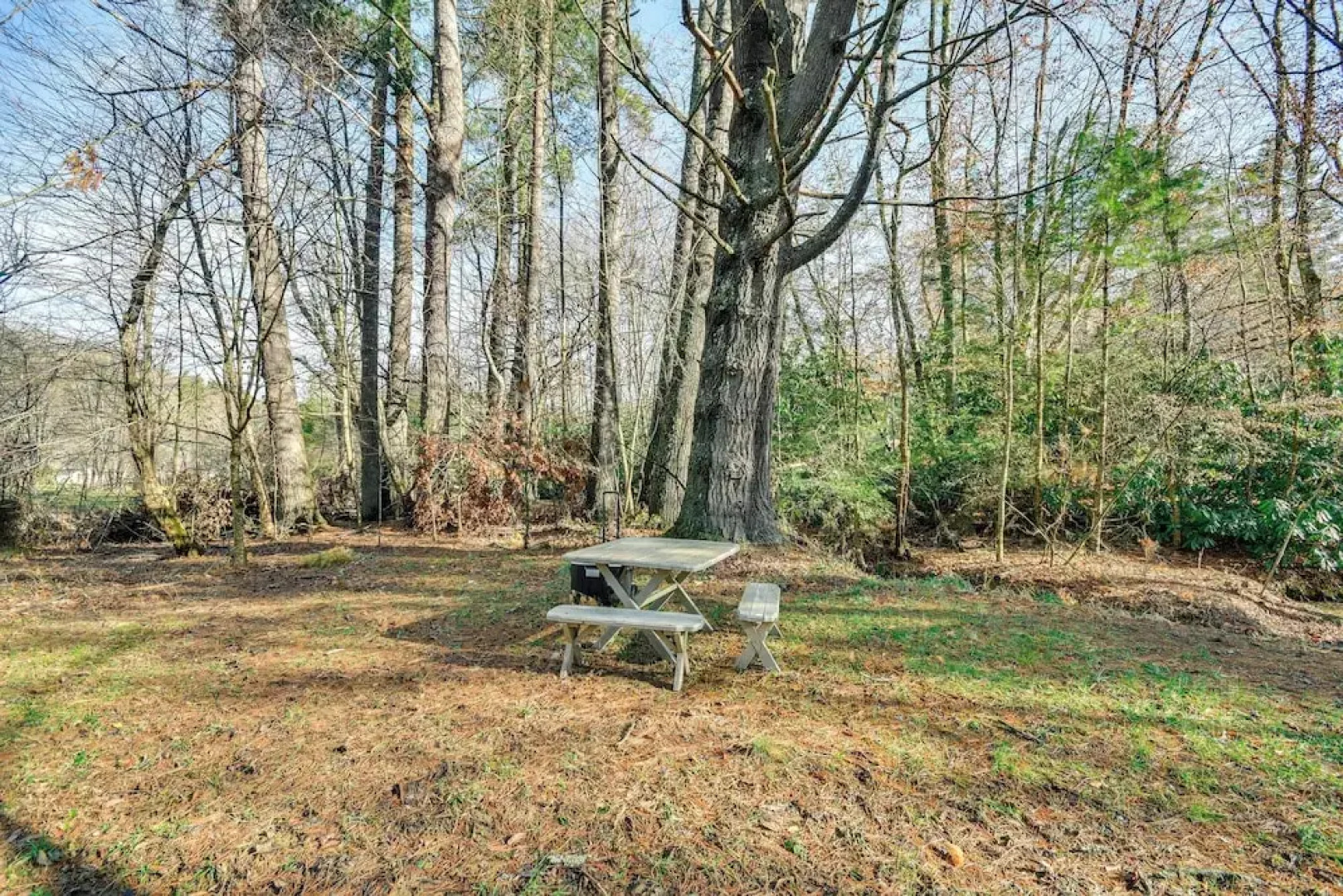 Riverfront Newland Home w/ Pool & Golf Club Access