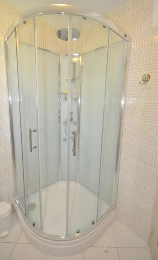 House With one Bedroom in Lauris, With Pool Access, Enclosed Garden an