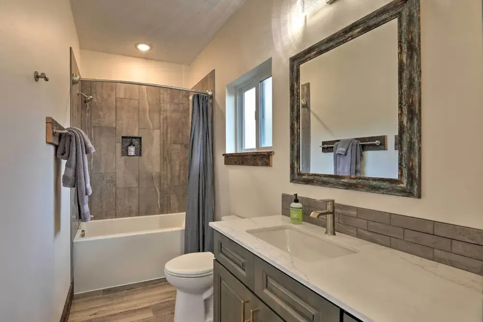 Sanderling Sea Cottages, Unit 6 w/ Beach Access!