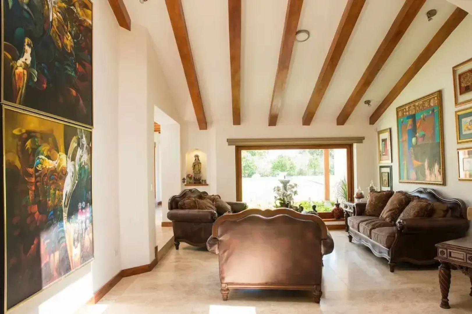 Luxury Casa Guayllabamba - BBQ Jacuzzi Gym Piscina