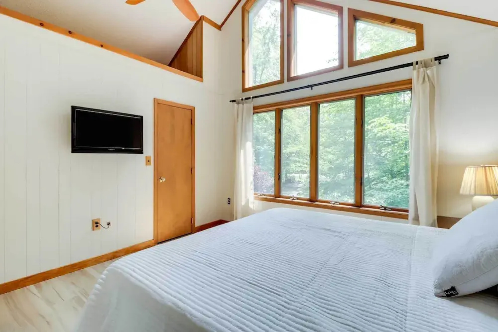 Woodsy Big Bass Lake Hideaway w/ Fire Pit + Deck!