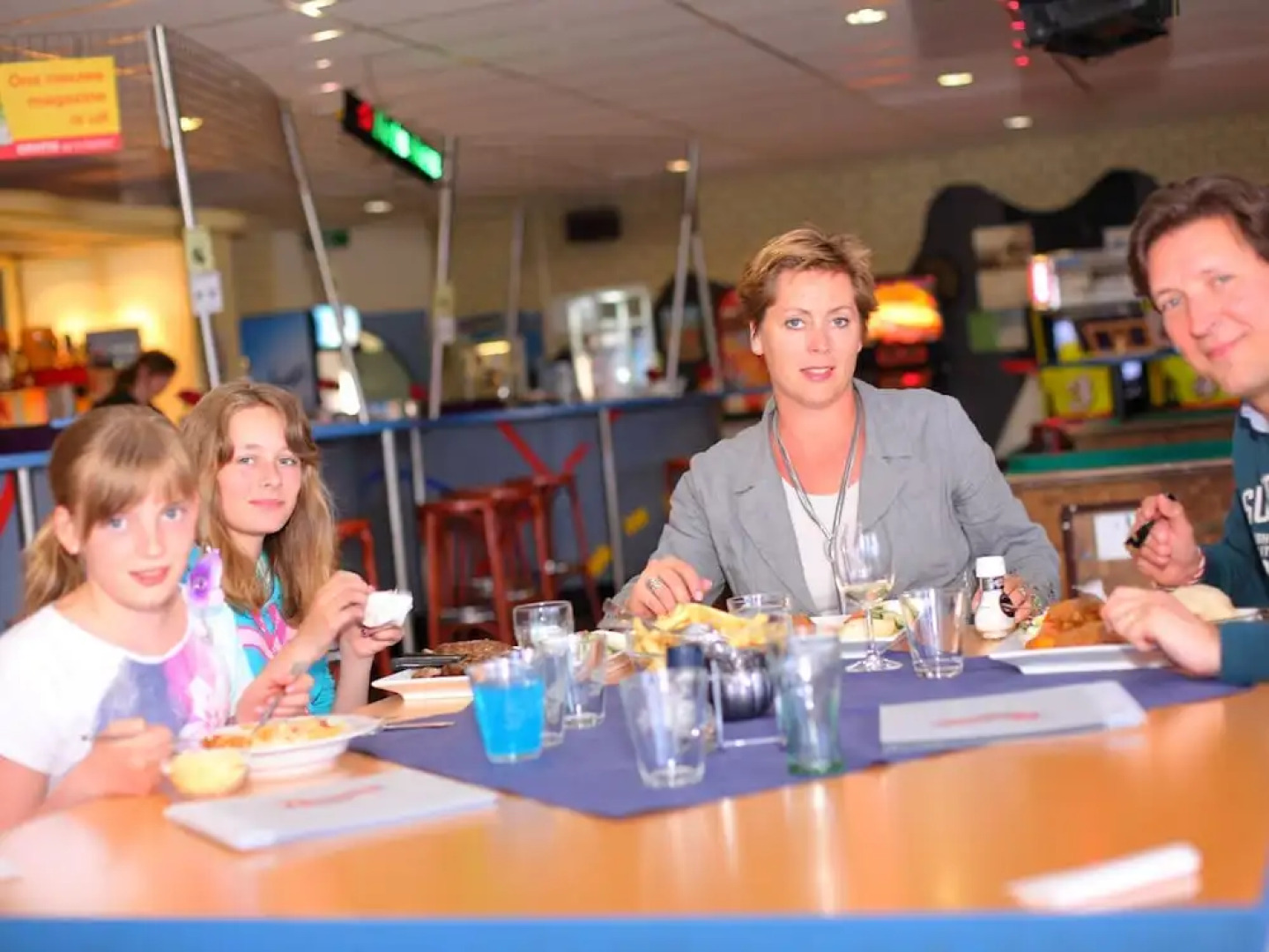 Detached, Well-kept Holiday Home With Wifi, Beach at 500 m