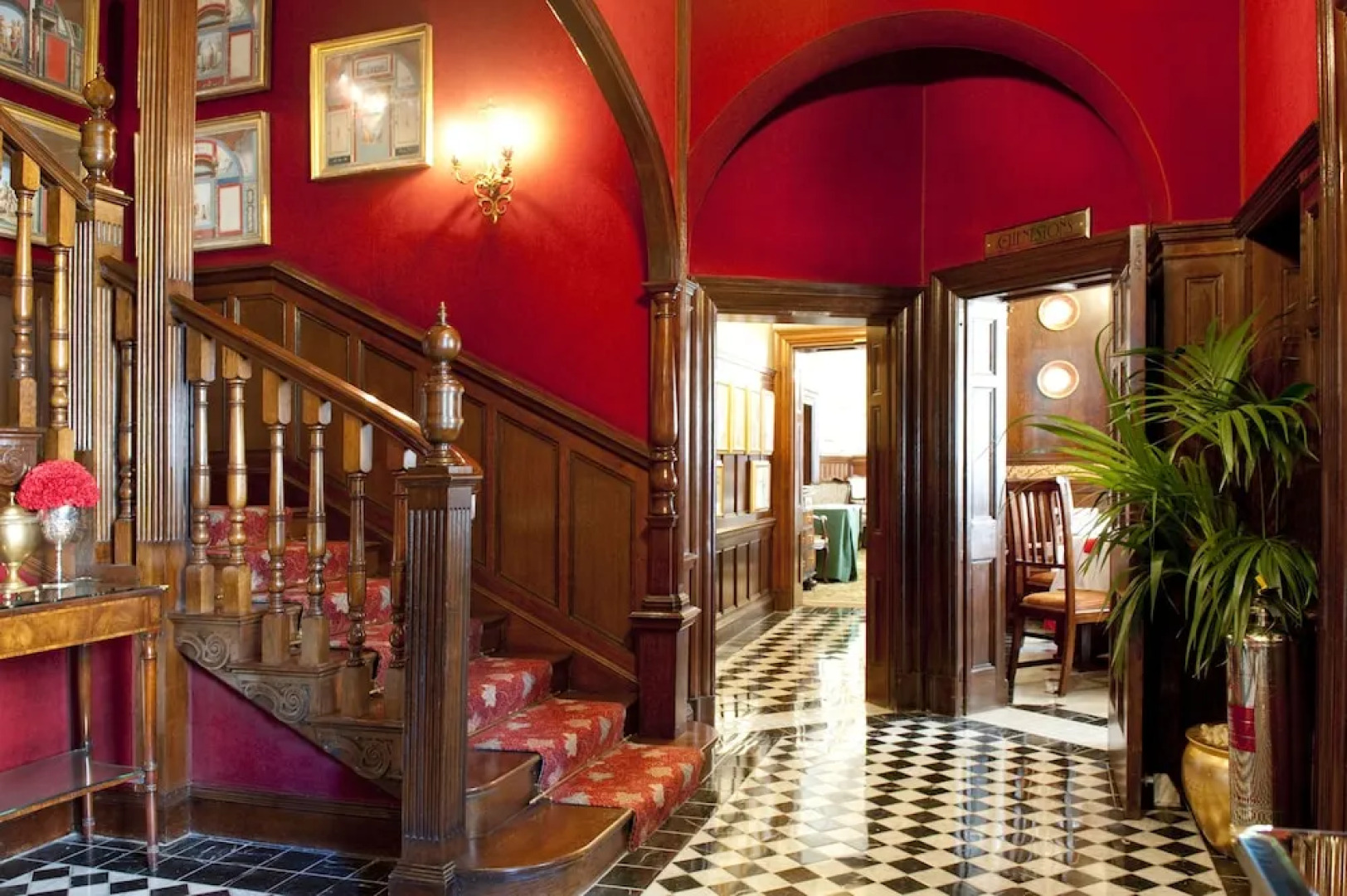 The Milestone Hotel  Apartments