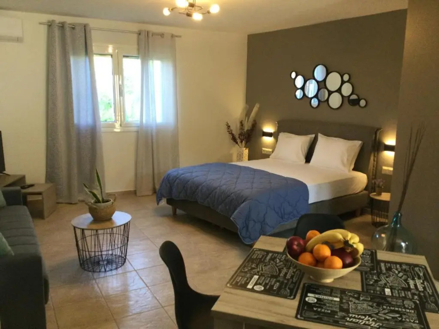 Vladimiros Apartments