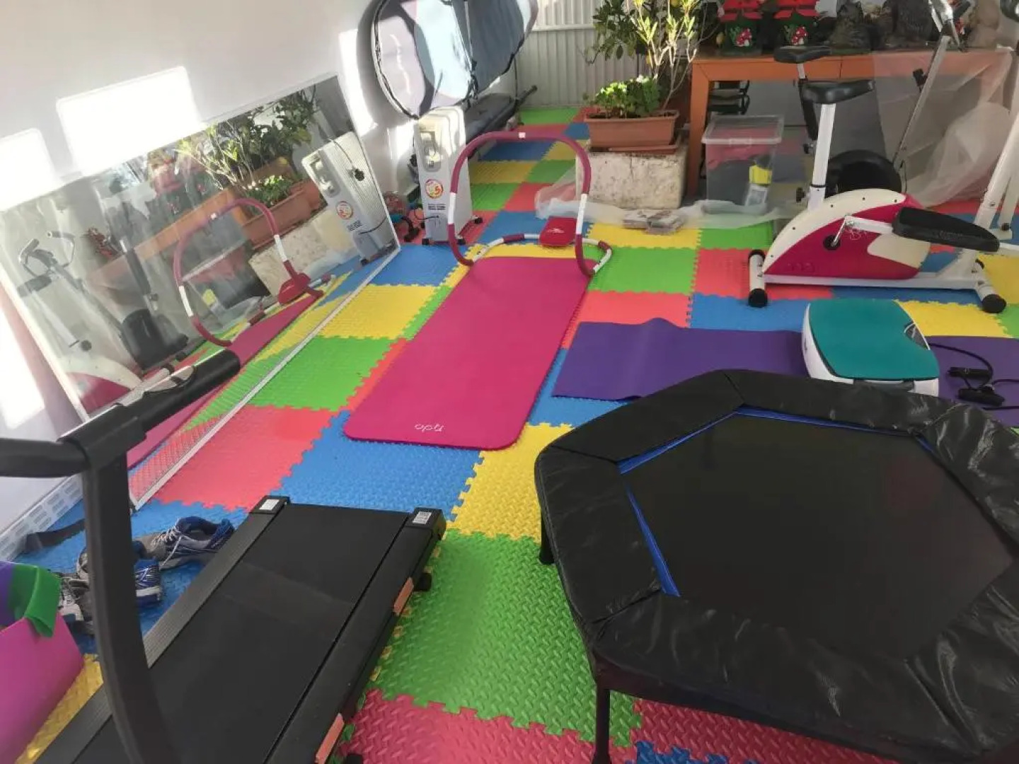 Bob's House quiet retreat in 3 bed house with gym