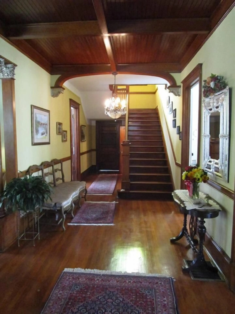 The Old Victorian Inn