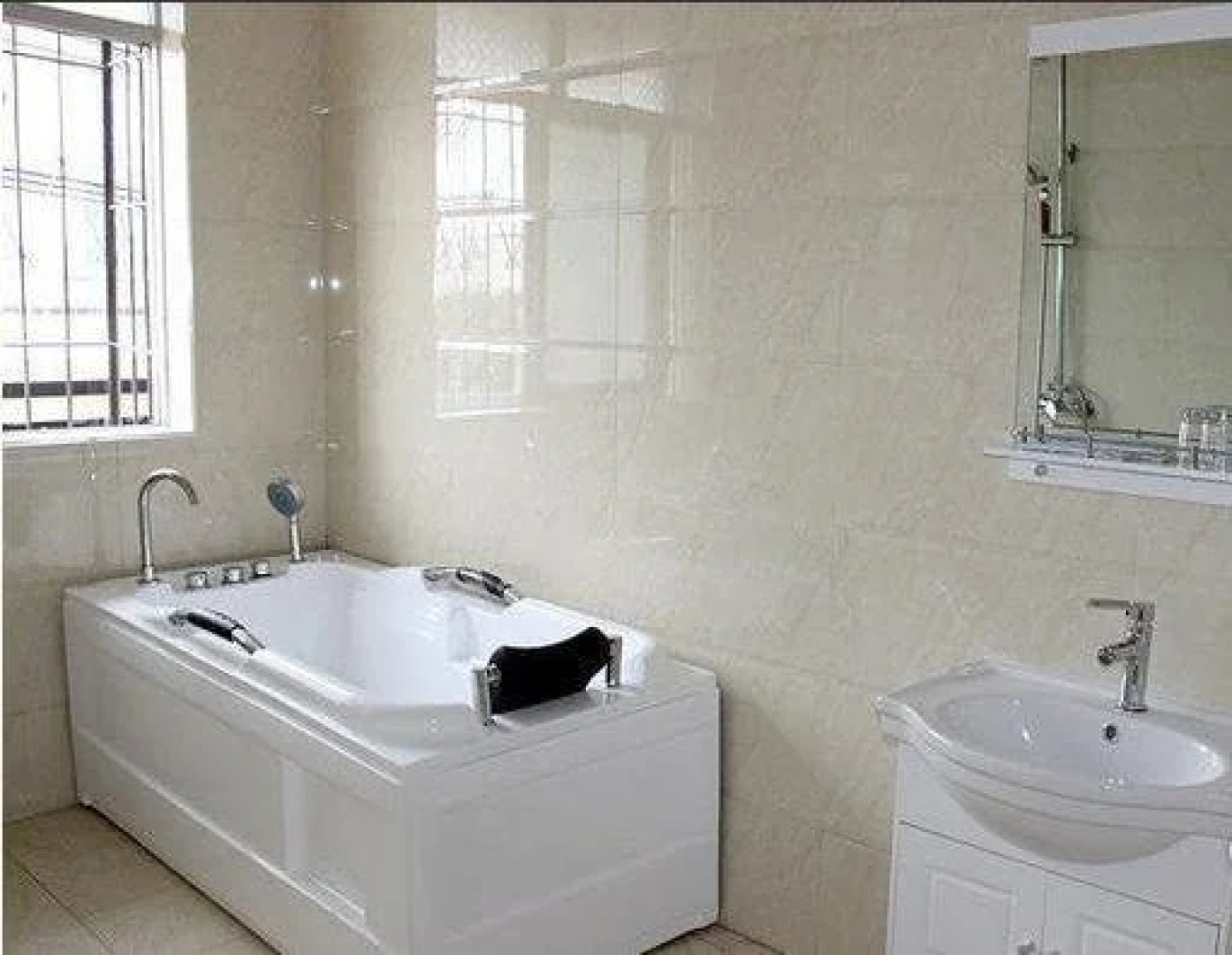 Fuyuanchun Business Hotel