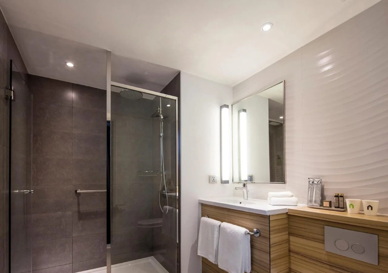 Отель Campanile Shanghai Natural History Museum