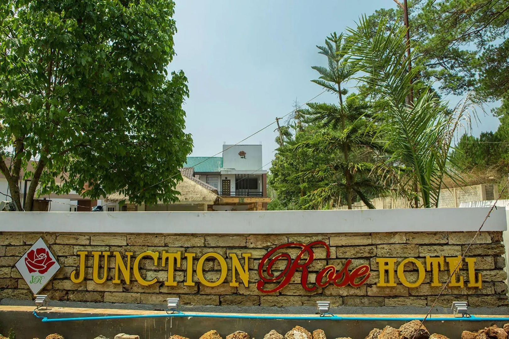 Junction Rose Hotel