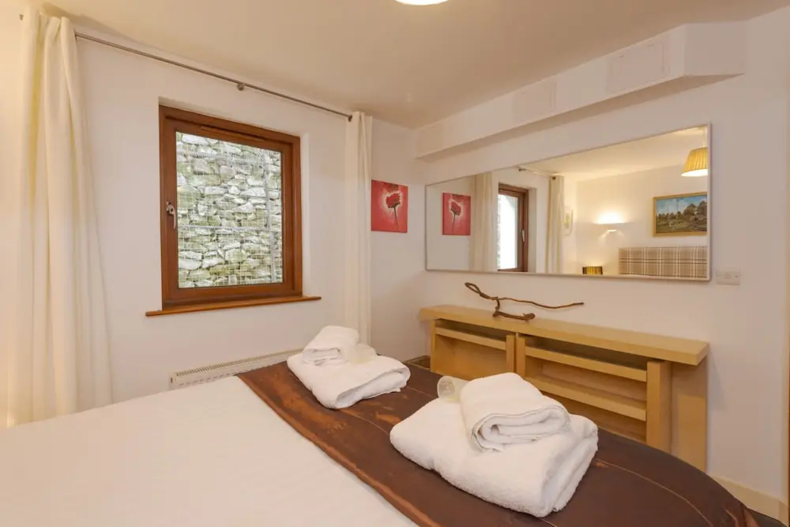 White Lodge Apartments