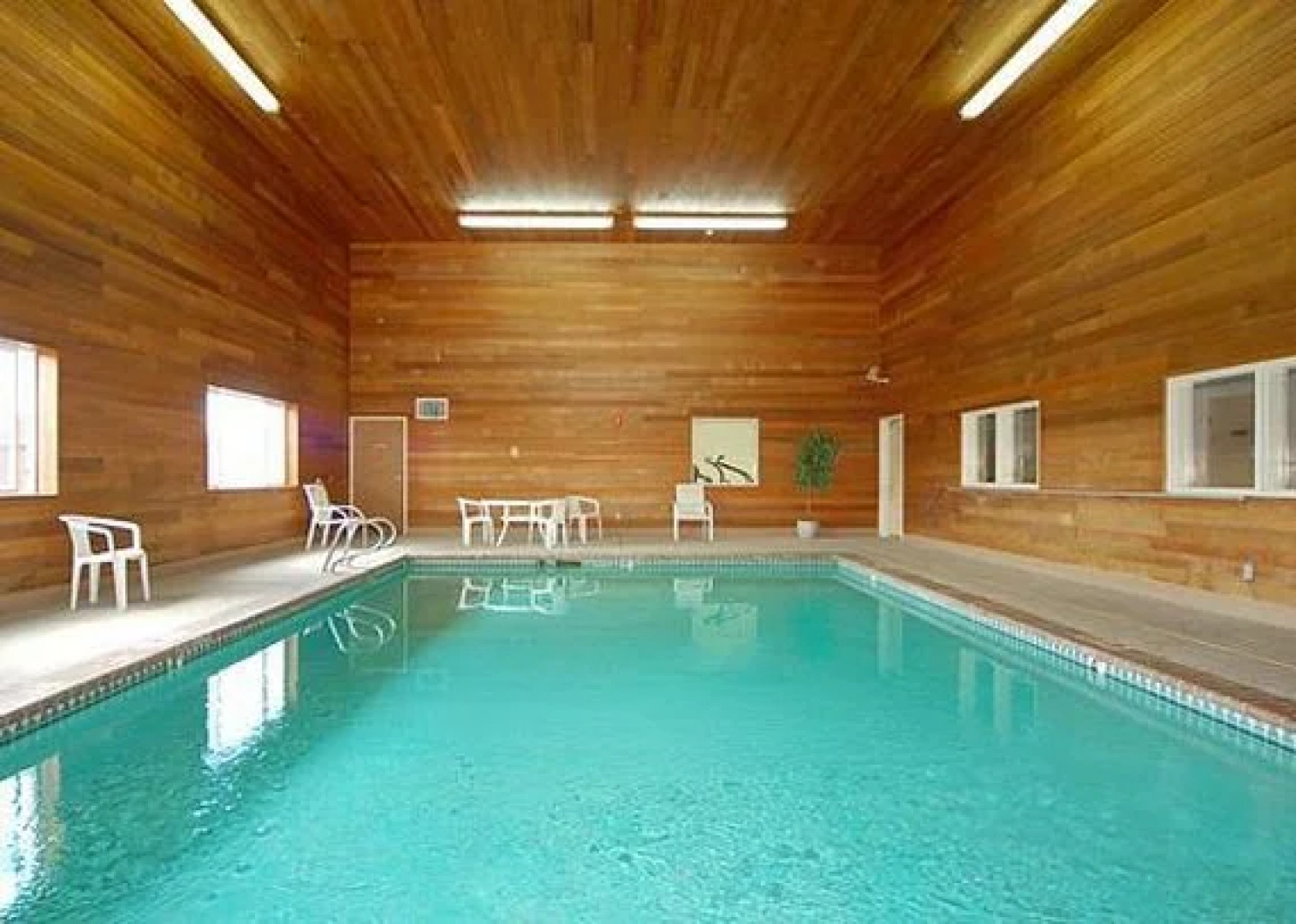 Rodeway Inn & Suites