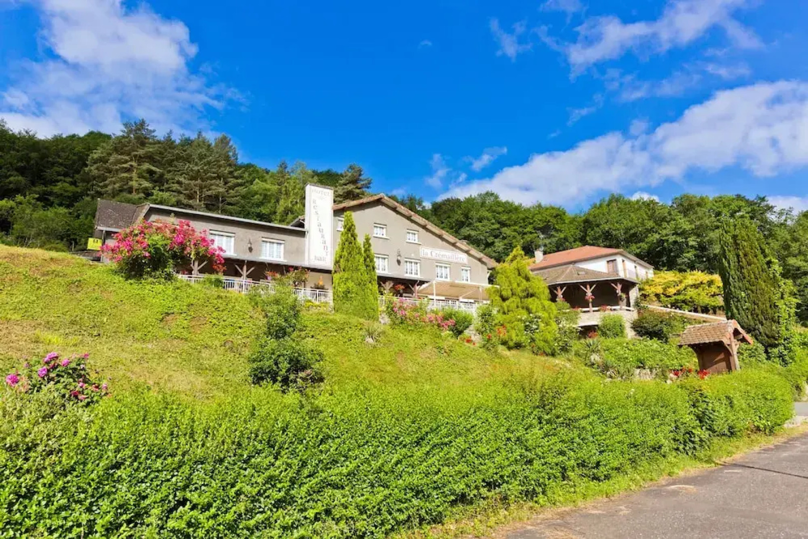 Logis Hotel La Cremaillere