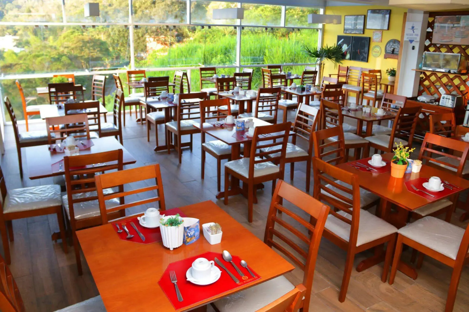 Hotel Petropolis Inn