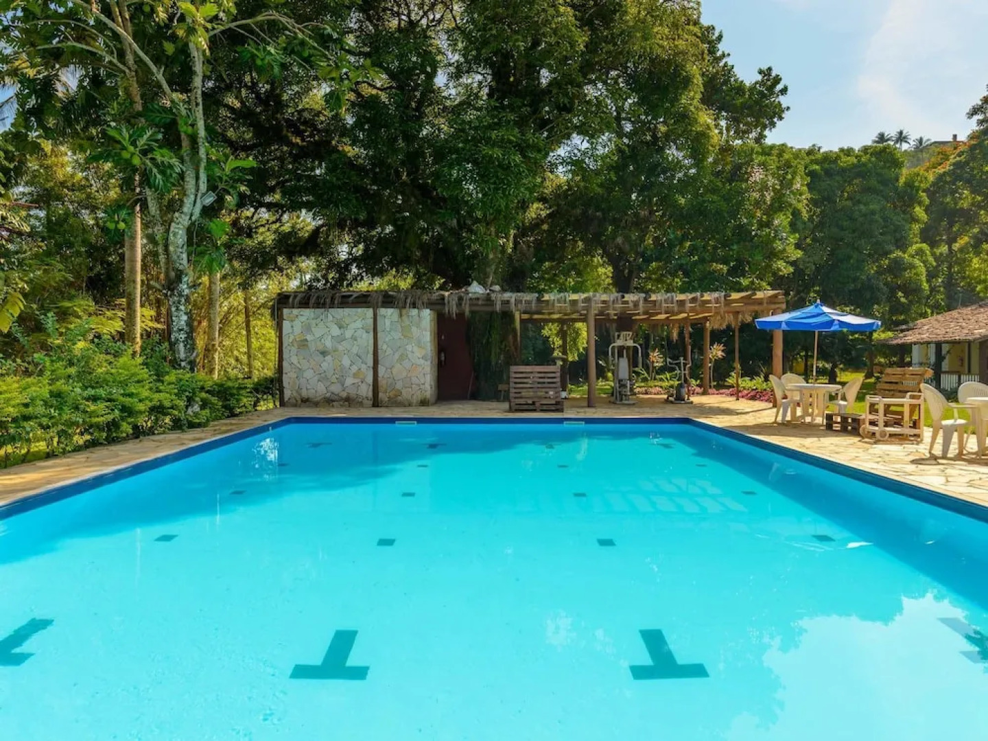 VELINN Caravela Pousada e Villas