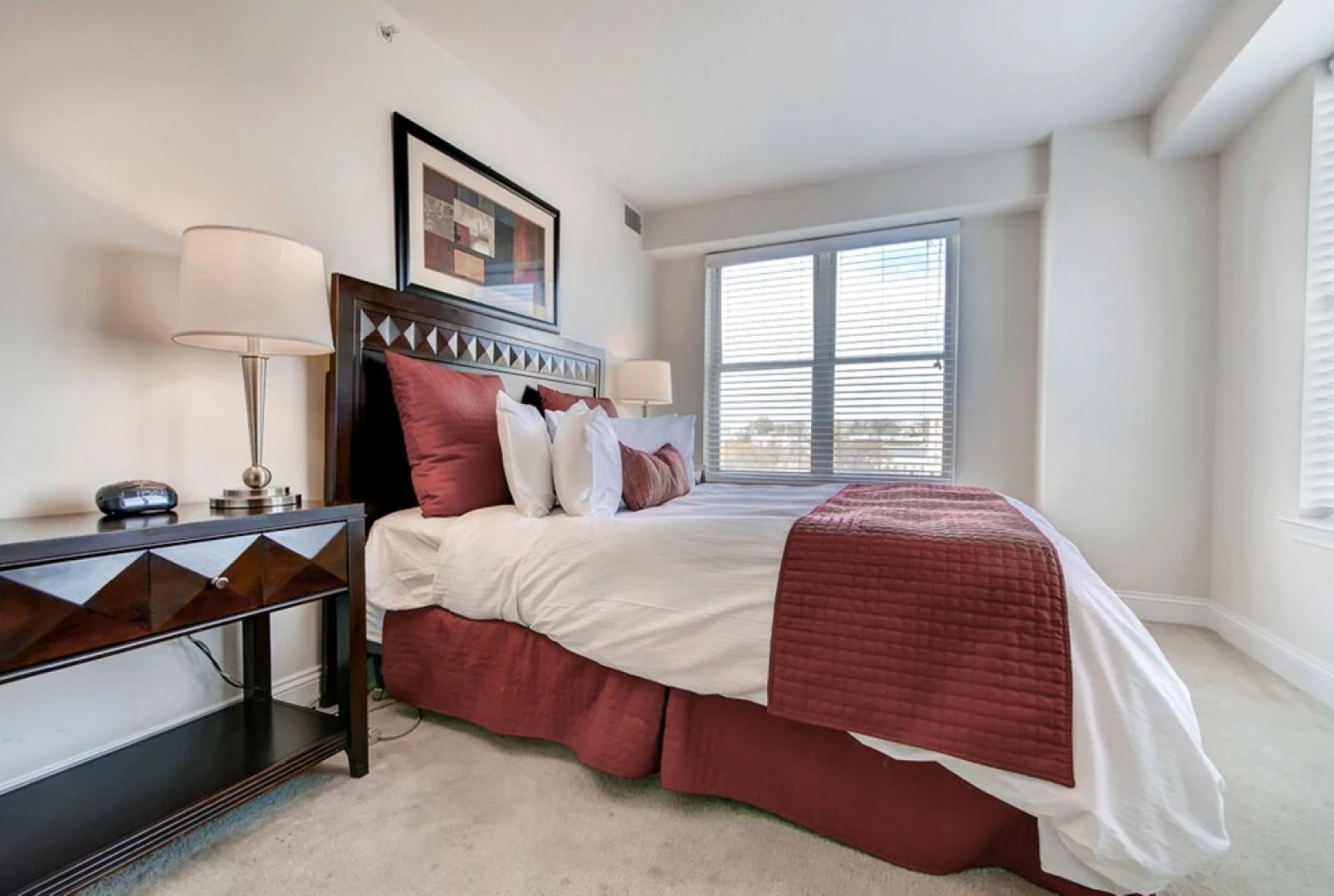 Global Luxury Suites at Harbor East