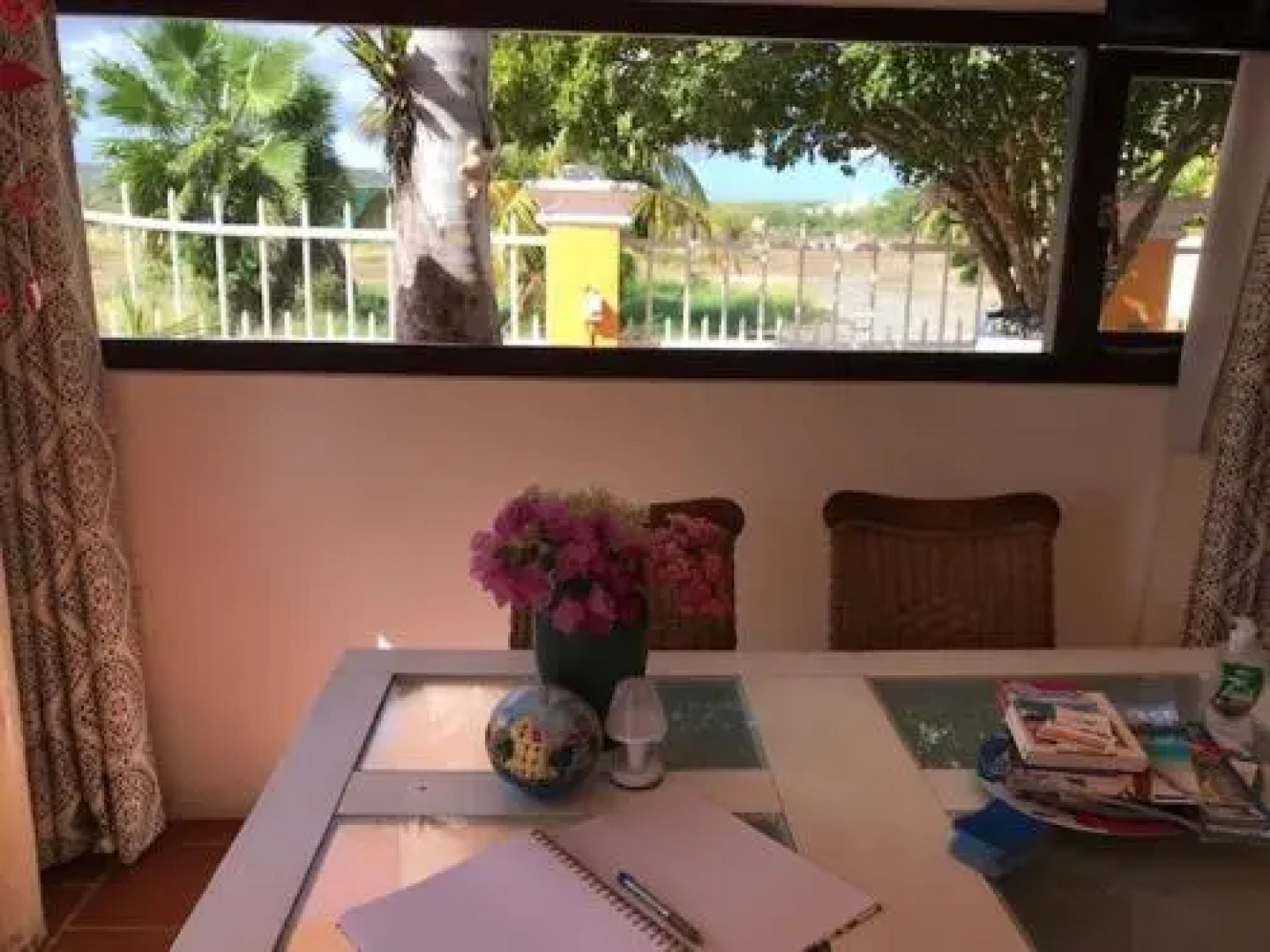 Flamingo Sunsets Apartment