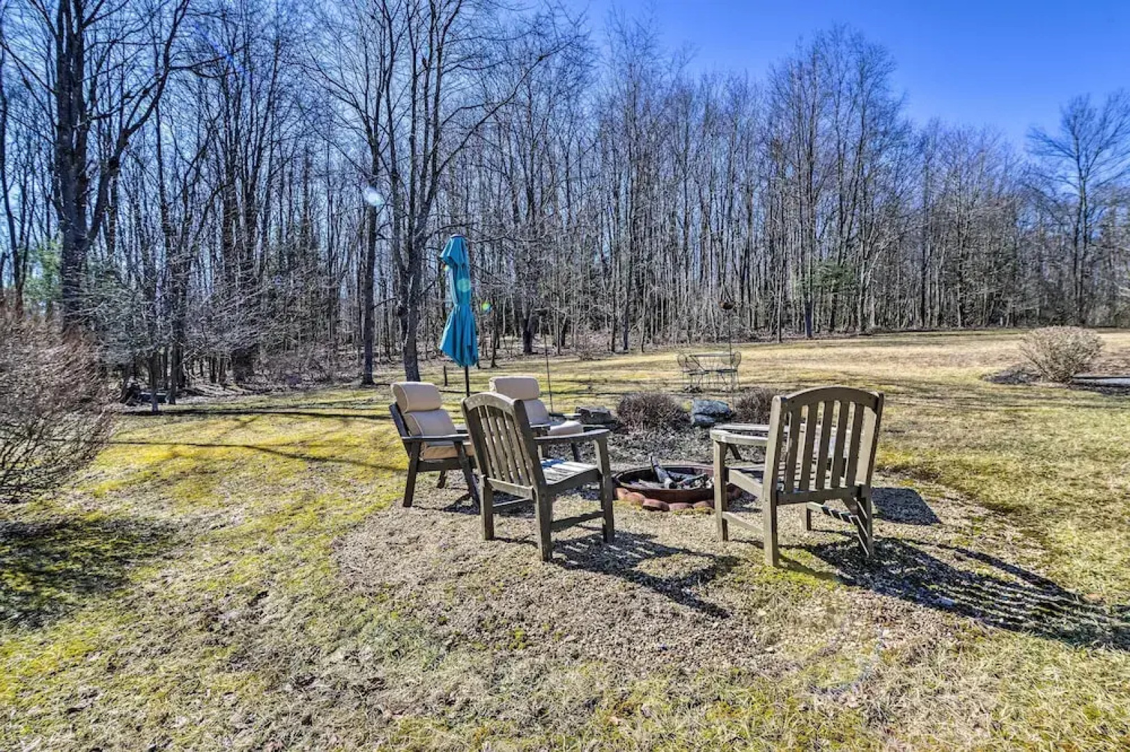 Private Family Home w/ Deck, Porch + Forest Views!