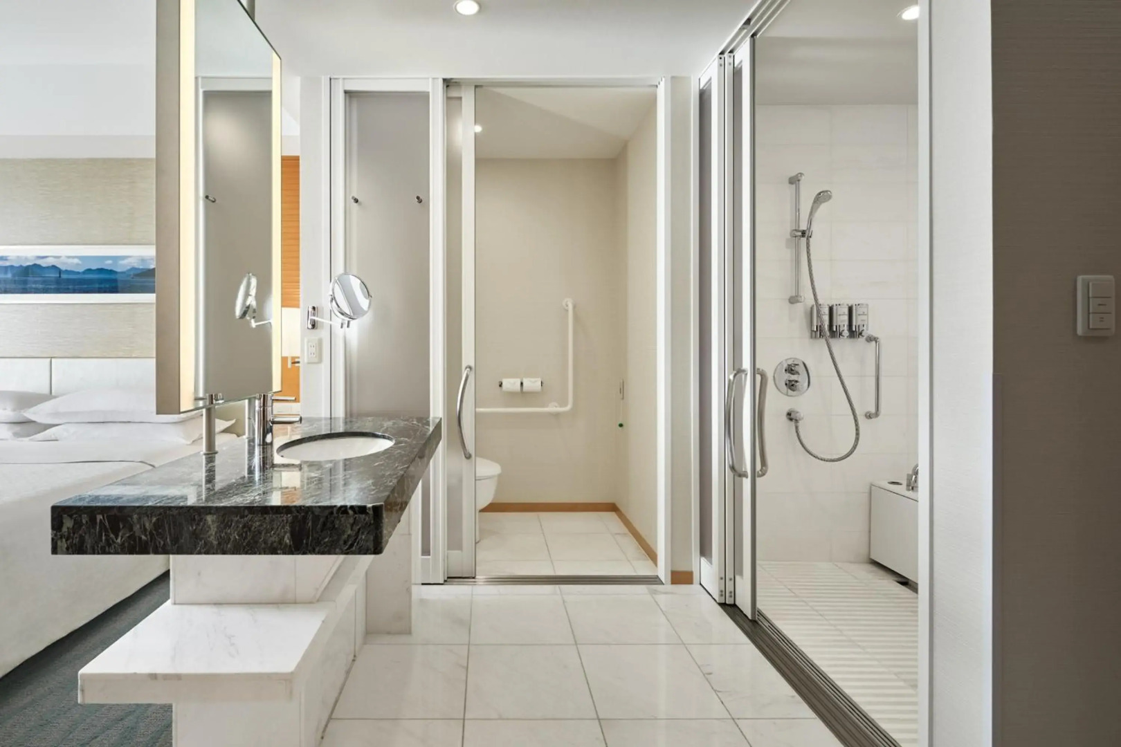 Отель Sheraton Grand Hiroshima