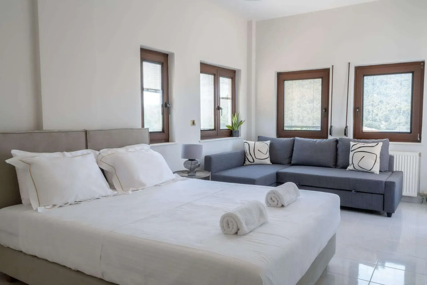 Red Rose Luxury Villa