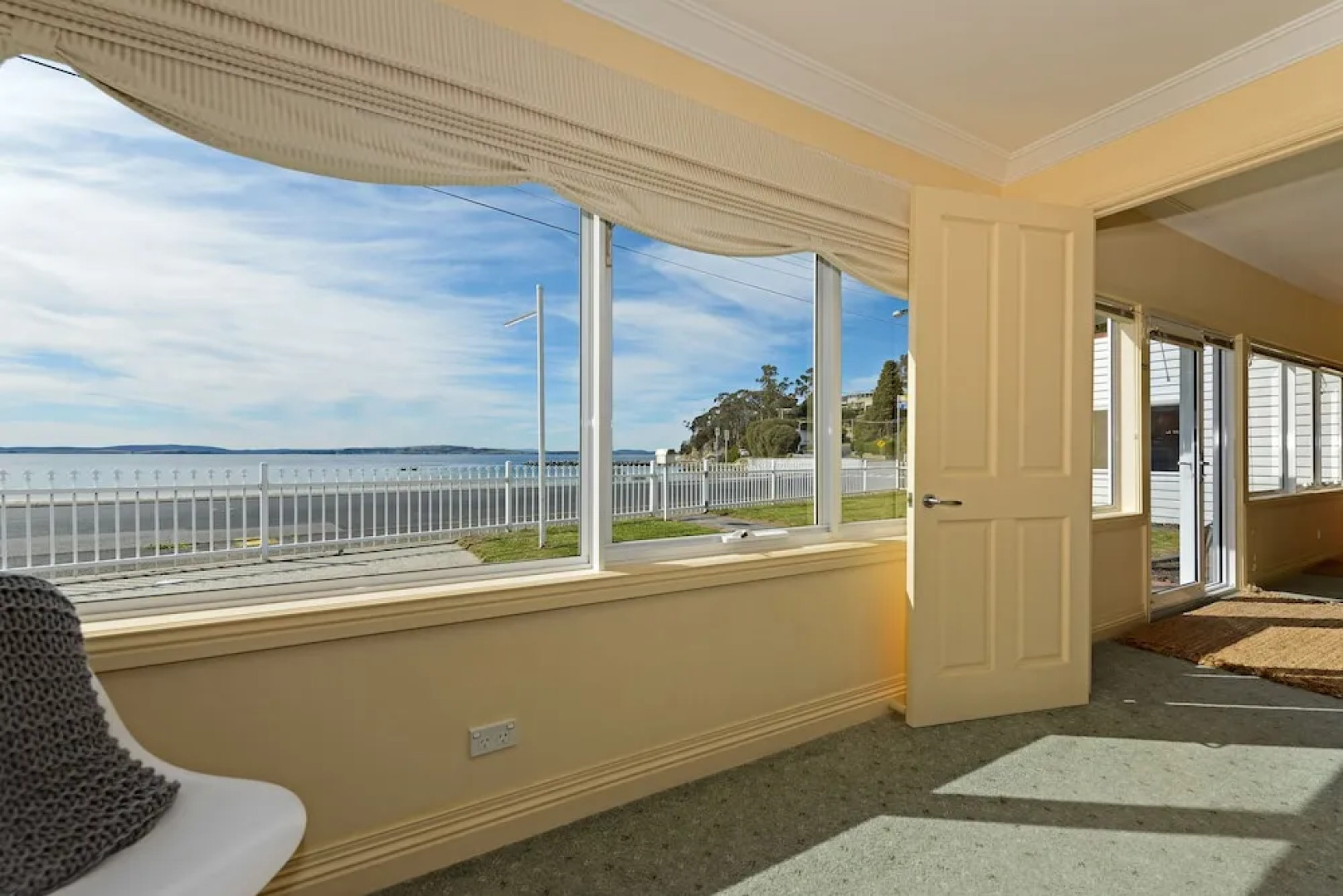 The Esplanade Kingston Beach - Beachfront