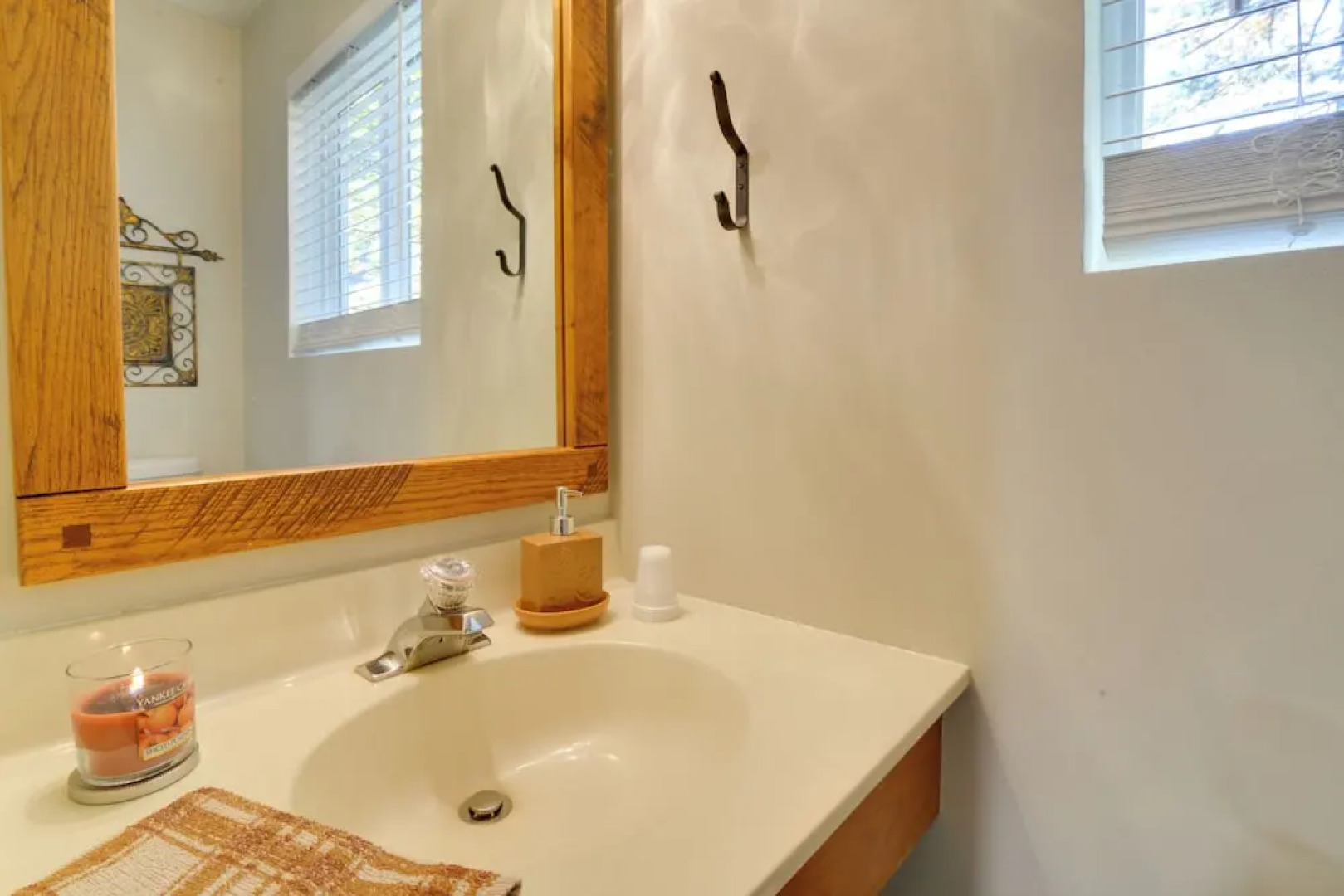 Charming Hidden Valley Resort Home: Walk to Slopes