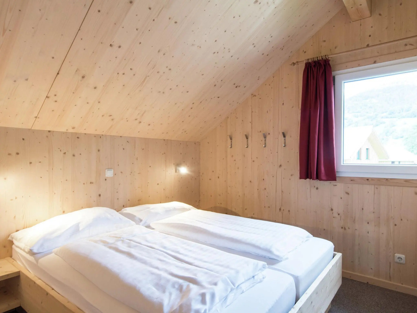 Attractive Chalet With Whirlpool