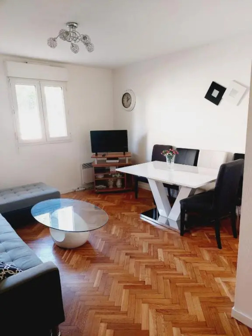 Superbe appart 2 pièces -accès autonome- avec parking gratuit