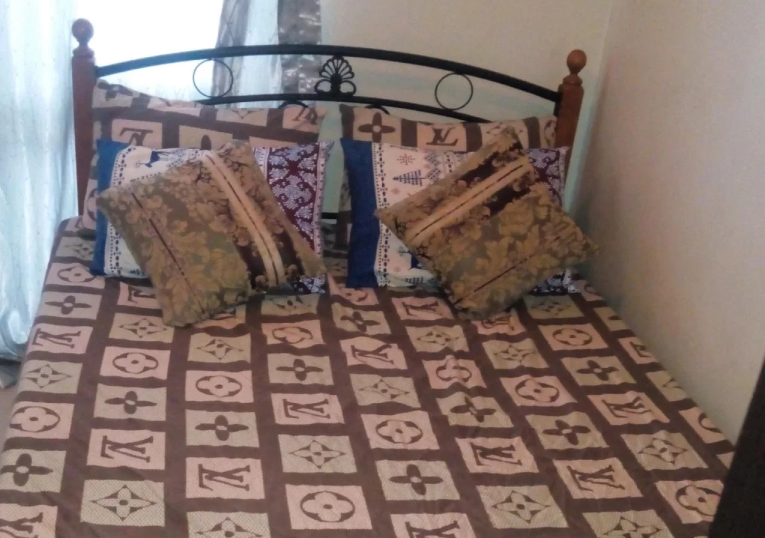 Makati CBD Resort 2 bedroom