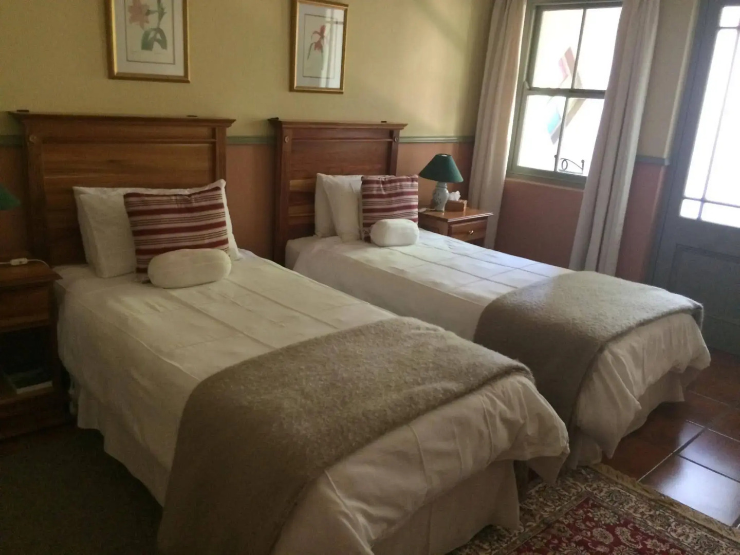 Housemartin Guest Lodge