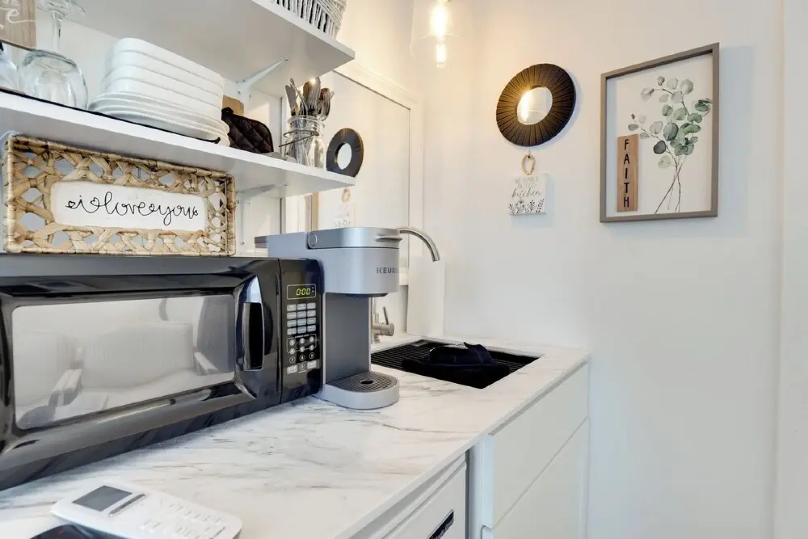 Walkable Studio on Historic Hammondsport Property!