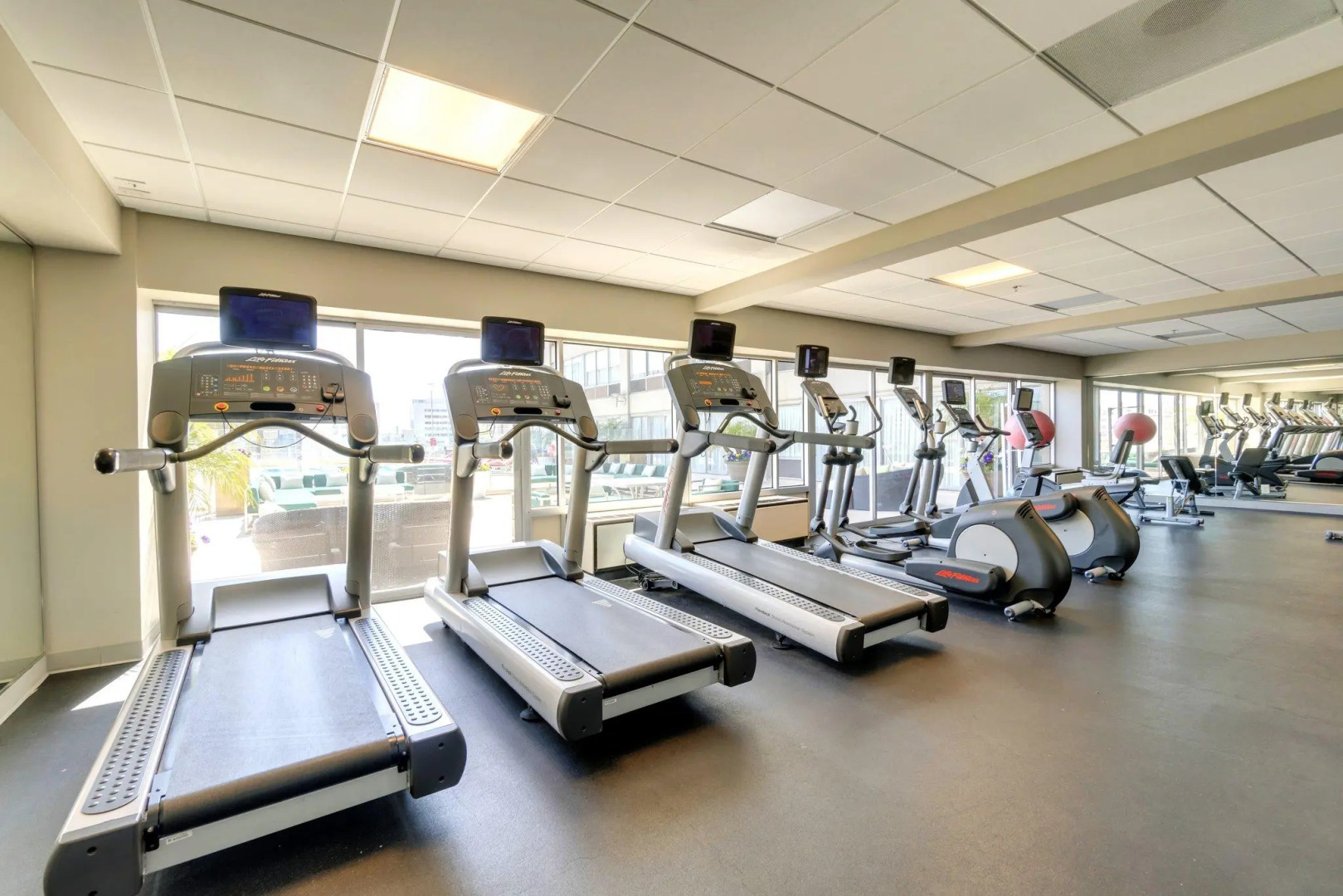 Holiday Inn Golden Gateway by IHG