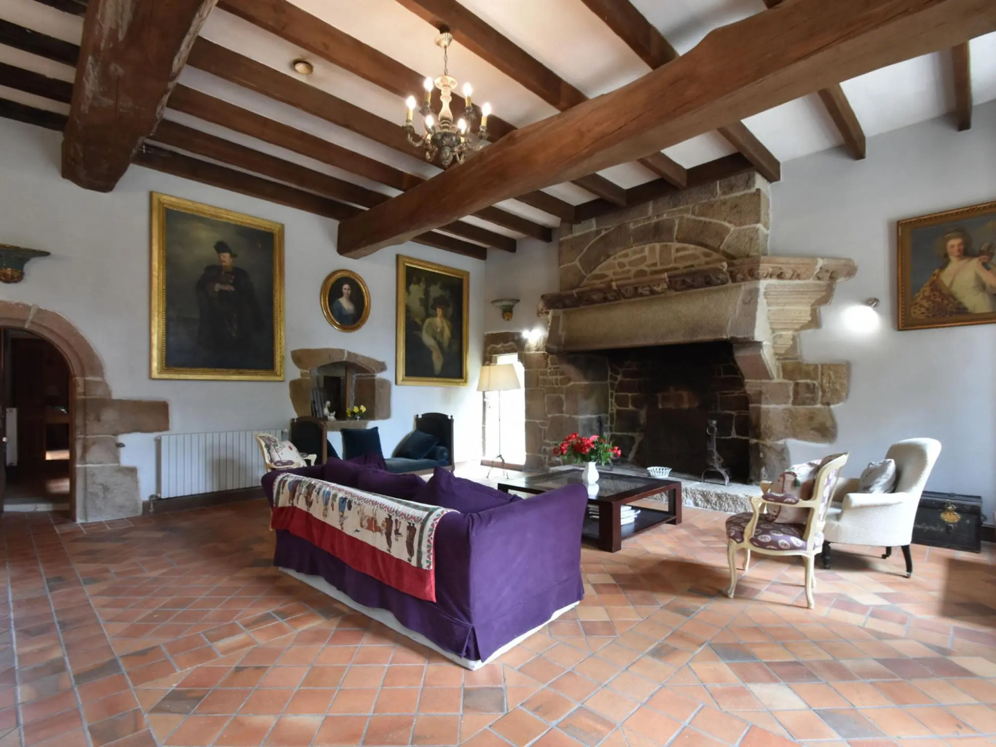 Heritage Mansion in Brittany with Terrace