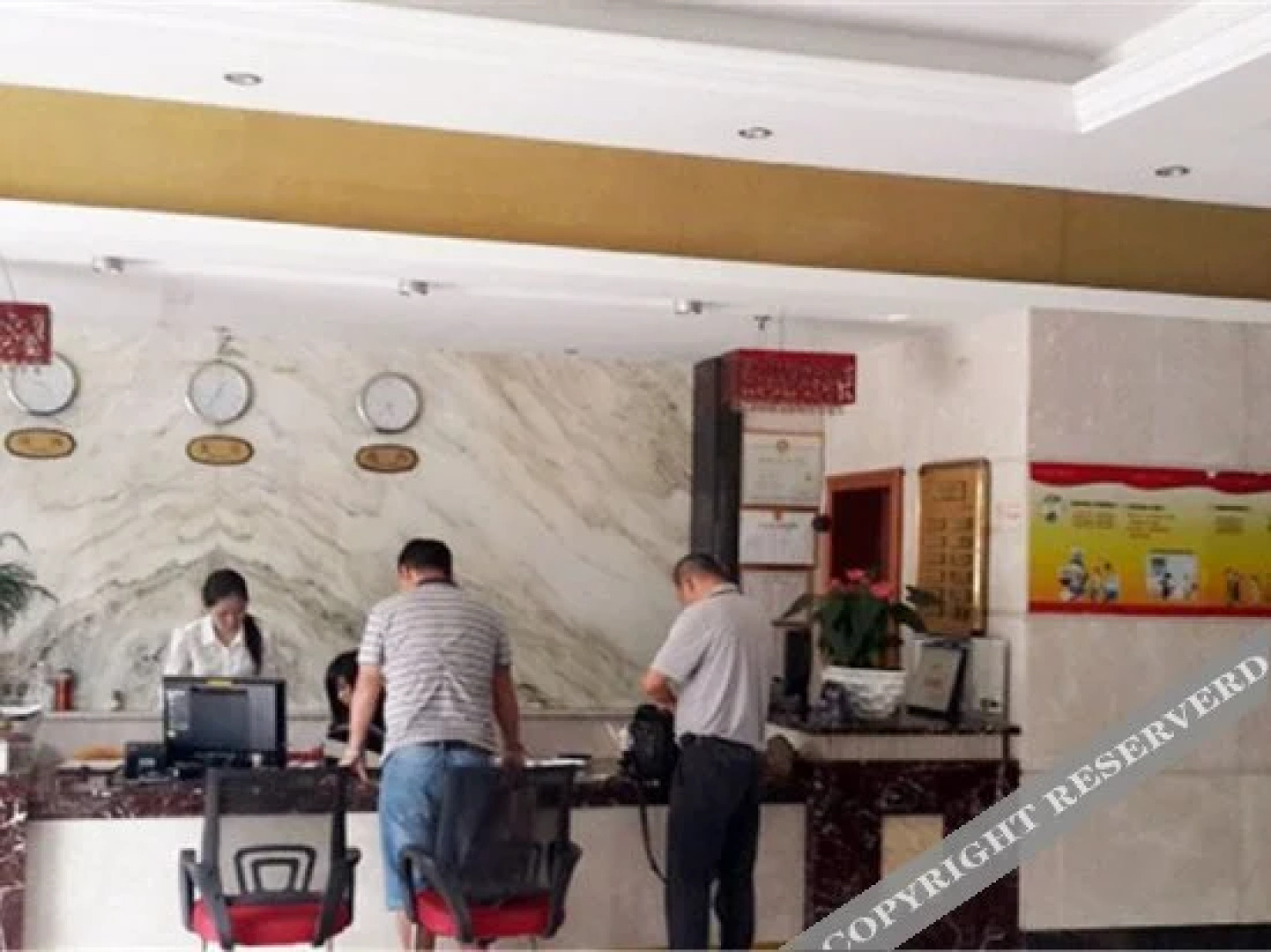 Pinshang Convenient Chain Hotel (Dongxing Port Hongguan)
