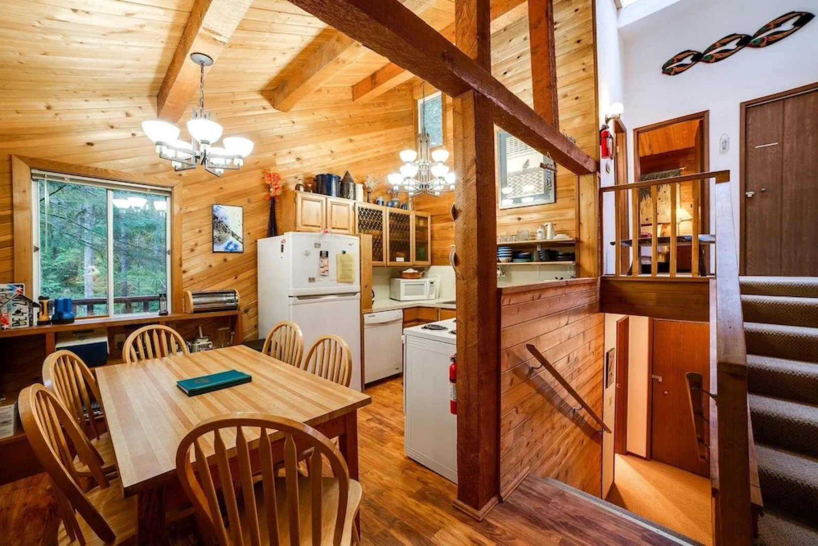 Mt. Baker Lodging Cabin 6 – Hot Tub, WiFi, Sleeps 8! by MBL
