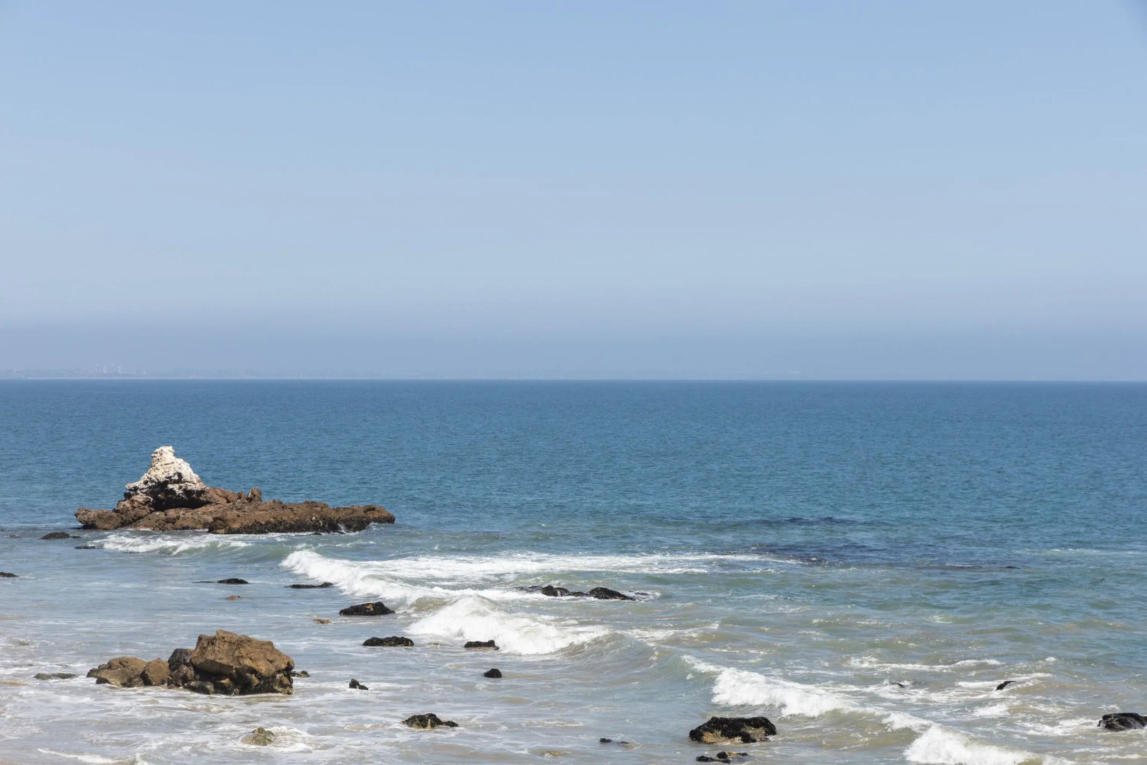 Malibu Beach House Bliss by Avantstay Beachfront + Private Beach Access