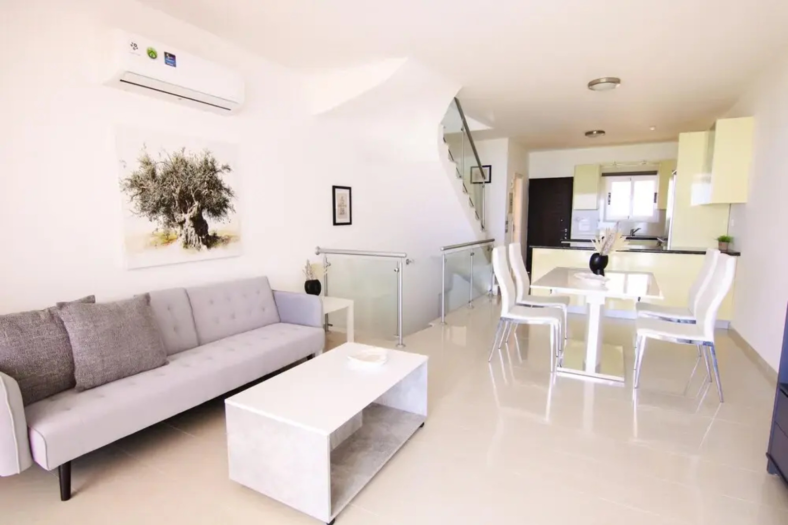 Phaedrus Living Beachfront Villa Morona