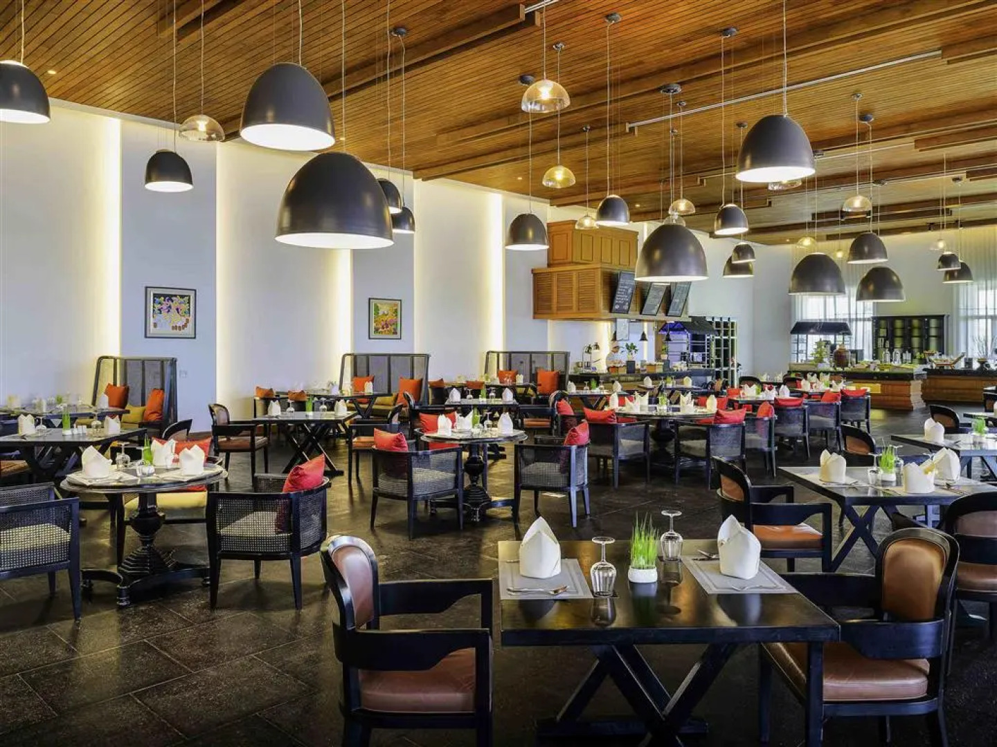 The Lake Garden Hotel Nay Pyi Taw - MGallery Collection